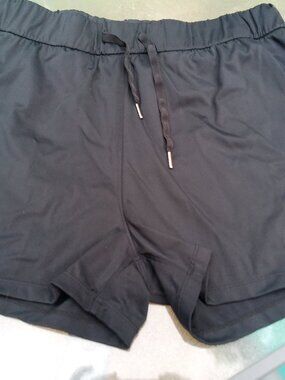 WIL LIT SIZE LARGE BLACK PULL ON SHORTS GOOD CONDITION